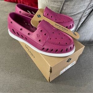 NWT Sperry Women’s Authentic Original Float Speck Fuschia Boat Shoes Plastic